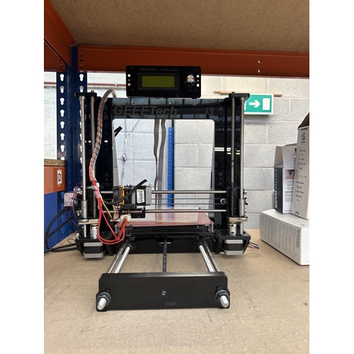 774 - A GEEETech i3 3D printer