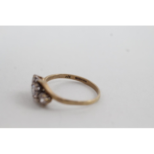 2002 - A 9ct gold cubic zirconia dress ring - approx. gross weight 2g