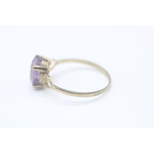 2035 - A 9ct gold amethyst single stone ring - approx. gross weight 1.6g