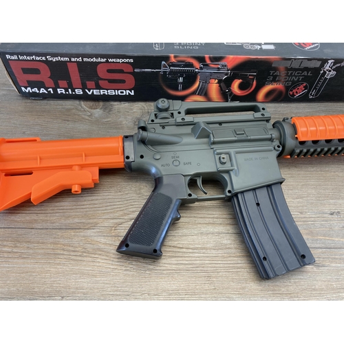 480 - A BOYI CH-3081A M4A1 R.I.S Version electric airsoft gun