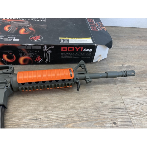 480 - A BOYI CH-3081A M4A1 R.I.S Version electric airsoft gun