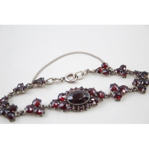 2081 - A Victorian Bohemian garnet and sterling silver  bracelet - approx. gross weight 11g