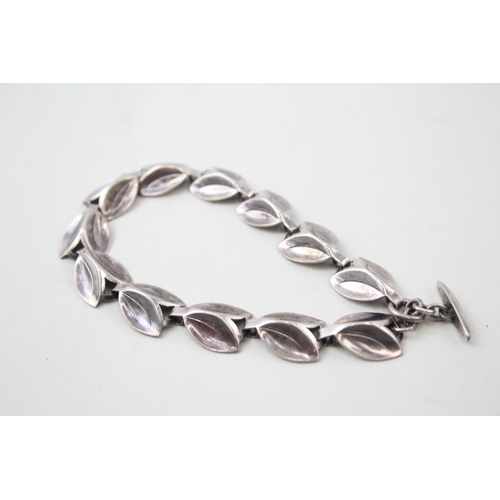 2112 - A Hermann Siersbøl of Denmark sterling silver foliate bracelet  - approx. gross weight 11g