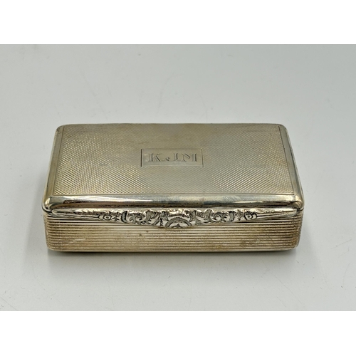 2207 - A Henry Hodson Plante hallmarked Birmingham silver snuff box, dated 1949 - approx. gross weight 90g