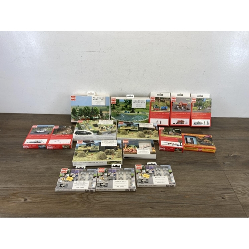 430 - A collection of Busch Action Sets to include Garden Pond Set - model no. H0 1210, Set for Garden Des... 