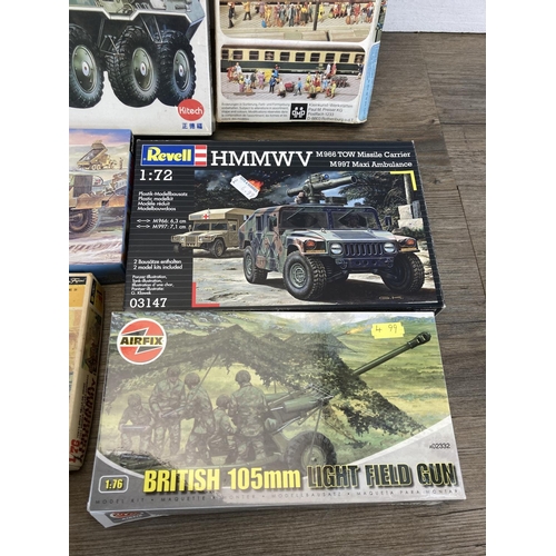 436 - A collection of model kits to include Revell, Hasegawa, Tamiya, ESCI etc.