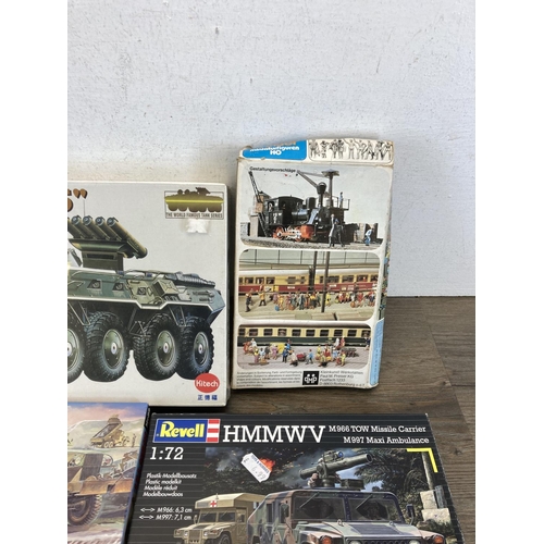 436 - A collection of model kits to include Revell, Hasegawa, Tamiya, ESCI etc.