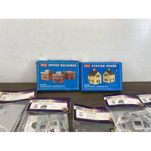 438 - A collection of model railway accessories to include Dapol Semi-Detached Houses - model no. C057, Da... 