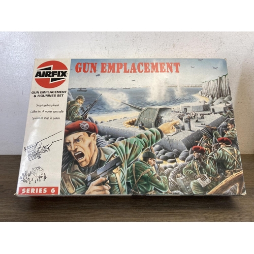 442 - A collection of model kits to include Airfix, Trumpeter, Tamiya, Revell etc.