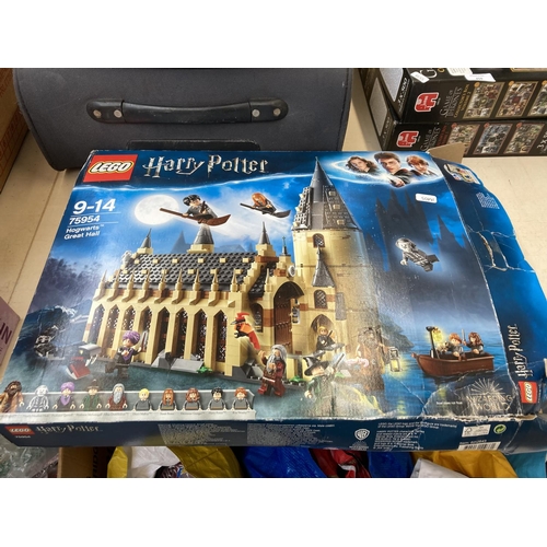 458 - A large collection of Lego to include Harry Potter Hogwarts Great Hall - model no. 75954 etc.