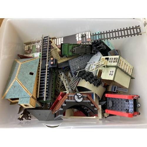 464 - A large collection of model railway track and accessories