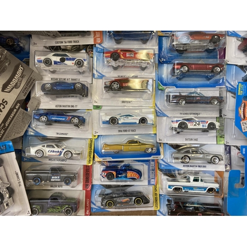 475 - 122 boxed Hot Wheels diecast model vehicles