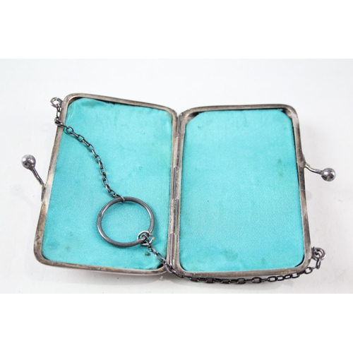 2228 - A hallmarked Birmingham silver lady's coin purse, dated 1911 - approx. gross weight 35g