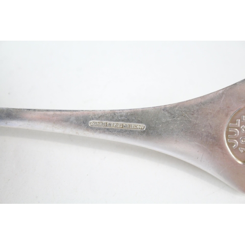 2251 - A 1965 A. Michelsen of Denmark hallmarked sterling silver and enamel commemorative spoon - approx. g... 