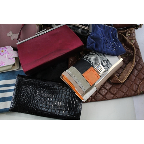 500 - A collection of modern handbags and purses