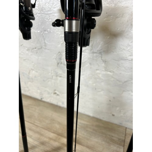 1009 - Five fishing items, Three Greys X-Flite 12' fishing rods with Daiwa Emblem 35 fishing reels, one Tra... 