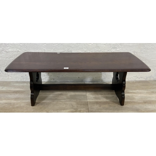 203 - An oak rectangular coffee table