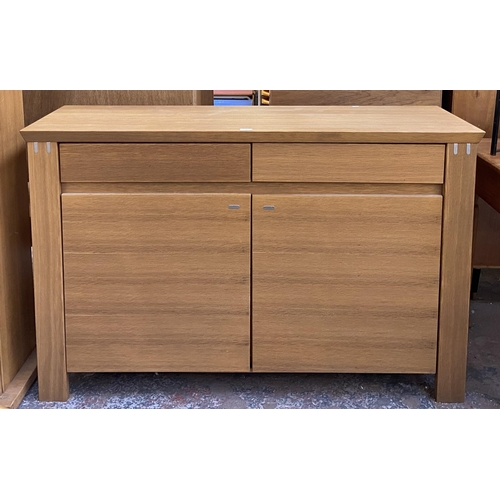 150 - A modern oak sideboard - approx. 90cm high x 140cm wide x 47cm deep