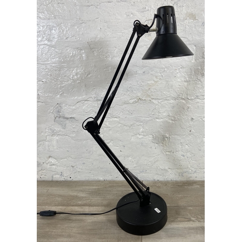 34 - A Lloytron Model L954 Swing-arm hobby/desk lamp