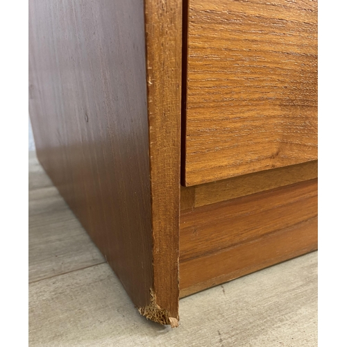 42 - A mid 20th century teak chest of drawers - approx. 90cm high x 60cm wide x 40cm deep