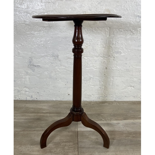 79 - A late 19th/early 20th century inlaid walnut and mahogany circular tripod pedestal chess table - app... 