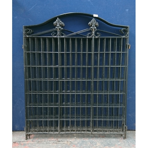 92 - Eight black metal garden gates - approx. 113cm high x 92cm wide