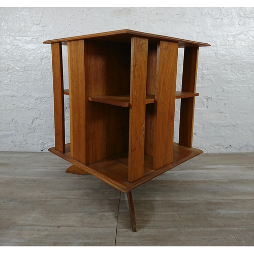 190 - A mid 20th century oak revolving bookcase - approx. 75cm high x 59cm wide x 59cm deep