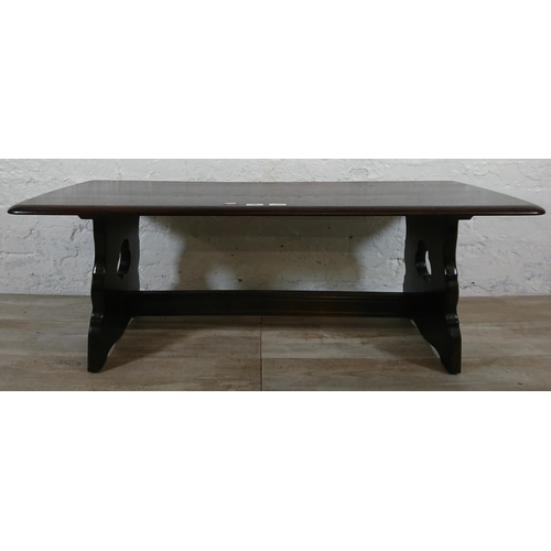 203 - An oak rectangular coffee table