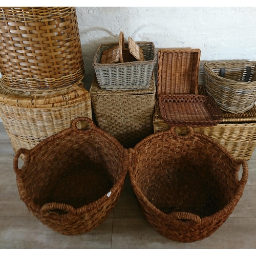 224 - Eleven various wicker baskets