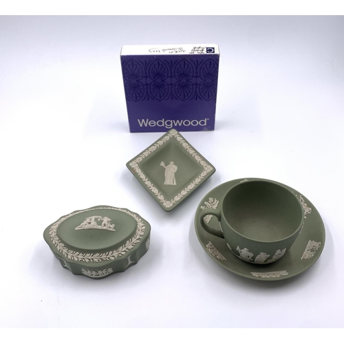 356 - Four pieces of Wedgwood sage green Jasperware