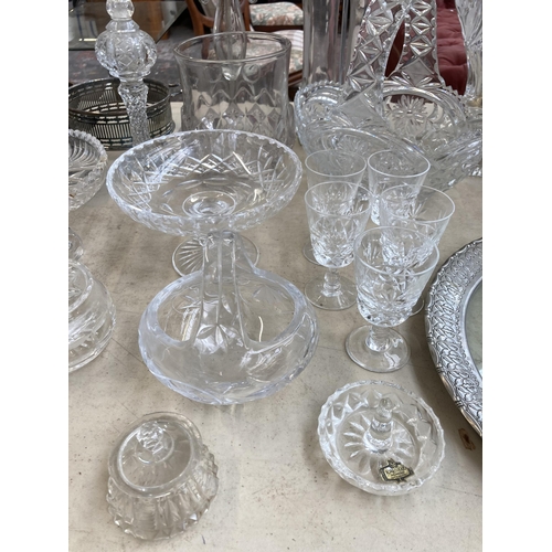 375 - A collection of glassware and silver plated items to include Edinburgh Crystal circular bowl, atomis... 