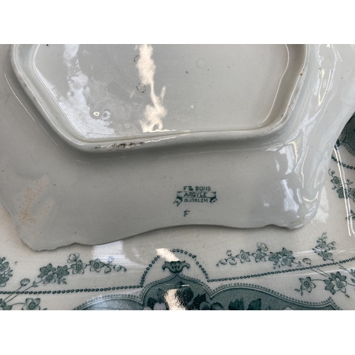 376 - Eight pieces of Edwardian Ford & Sons Argyle dinnerware