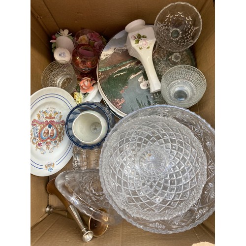 1161 - A box containing ceramics and glassware