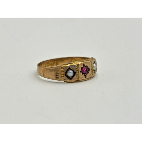 2193 - A Victorian hallmarked Chester 9ct gold ruby and seed pearl ring, dated 1895, size Q½ - approx. gros... 