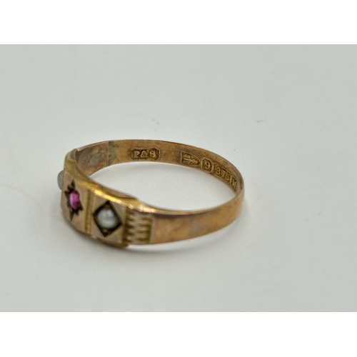 2193 - A Victorian hallmarked Chester 9ct gold ruby and seed pearl ring, dated 1895, size Q½ - approx. gros... 