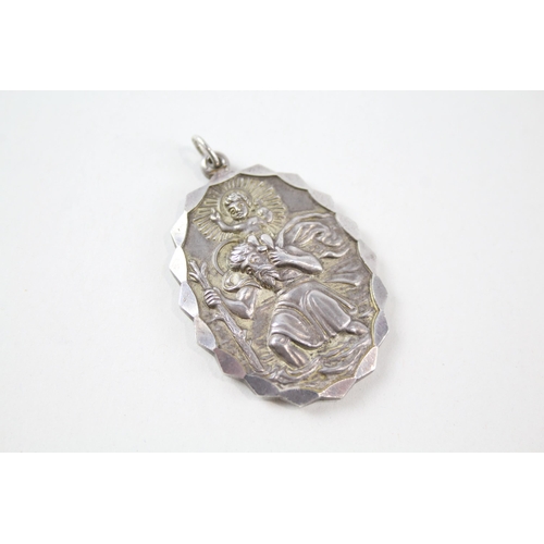 2157 - A Georg Jensen Ltd hallmarked London sterling silver St. Christopher pendant - approx. gross weight ... 