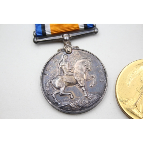 2370 - A WWI British medal pair presented to 26831 Pte. H. Parker Oxf. & Bucks. L.I.