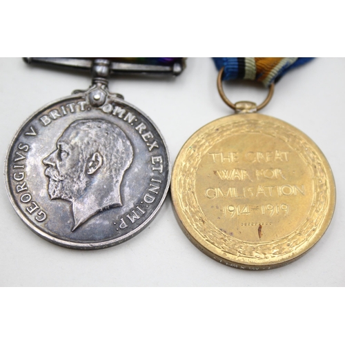 2372 - A WWI medal pair presented to 671432 Dvr. W. J Maxwell R.A.