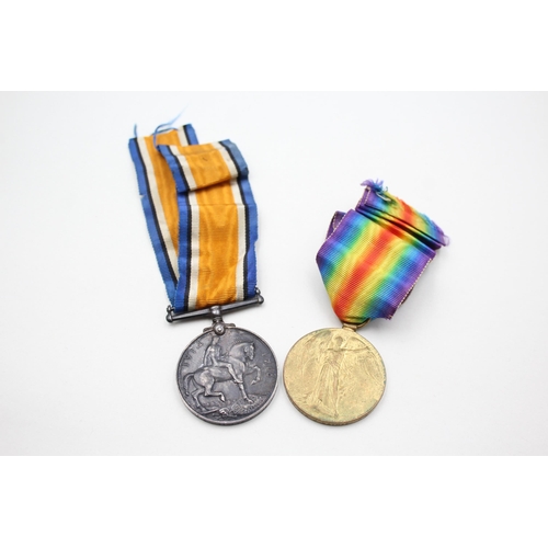 2385 - A WWI British medal pair presented to 9800 Spr. J. Mathie. R.E.