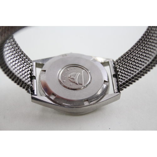 2260 - An Omega Constellation automatic men's wristwatch