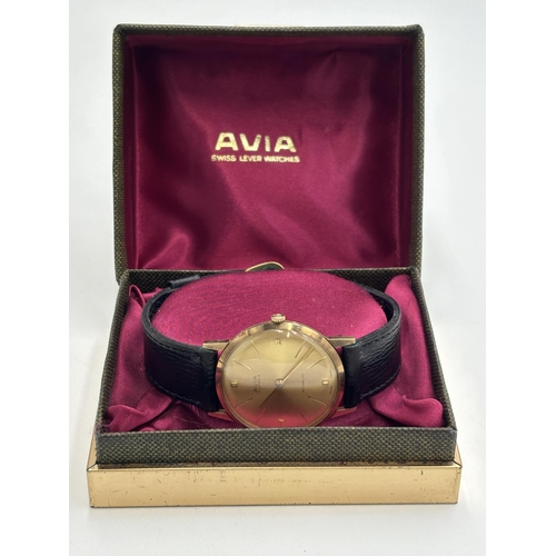 2290 - A mid 20th century boxed Avia 9ct gold cased hand wind men's wristwatch - approx. gross weight inclu... 