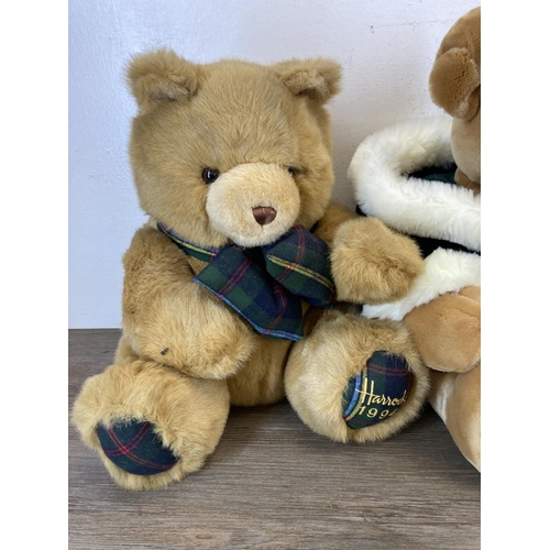 429 - A collection of soft toy bears to include Harrods 1999 Christmas Bear, Harrods 1996 Christmas Bear, ... 