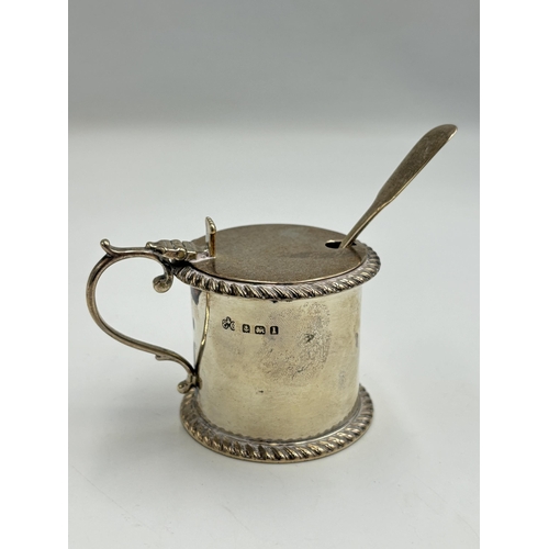 2336 - An Edwardian Elkington & Co Ltd hallmarked Birmingham mustard pot, dated 1910 with later added A1 si... 