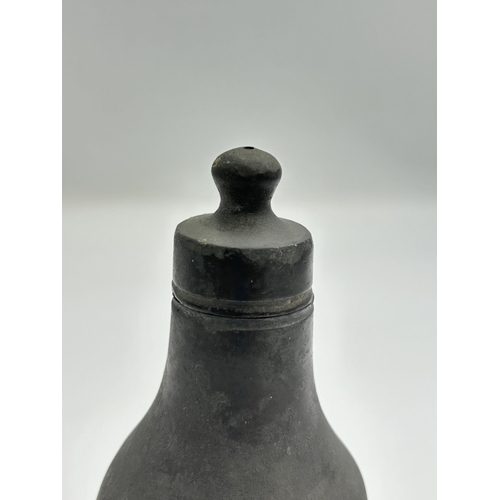 2400 - An 18th century pewter upright baby feeding bottle - approx. 13cm high