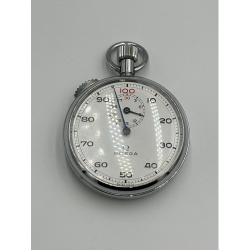 2272 - A vintage Omega hand wind stopwatch