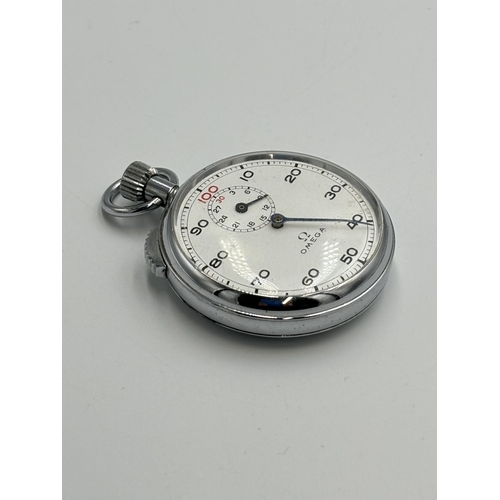 2272 - A vintage Omega hand wind stopwatch