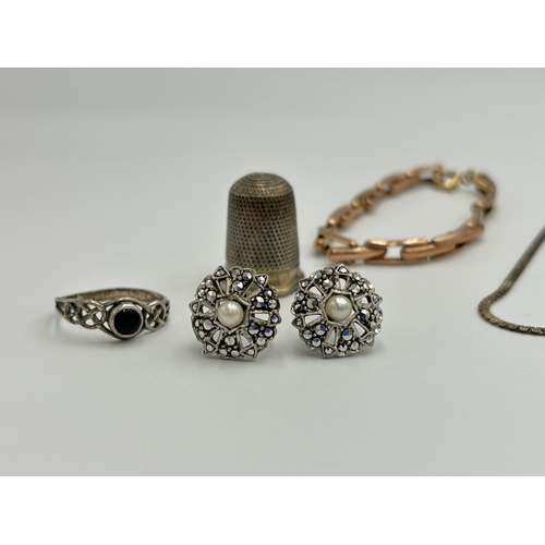 2213 - Eight items, six pieces of .925 silver jewellery, one hallmarked silver thimble and one gold plated ... 