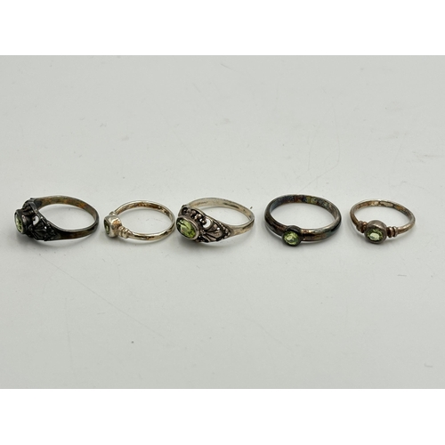 2256 - Five .925 silver peridot set dress rings - approx. gross weight 10.4g