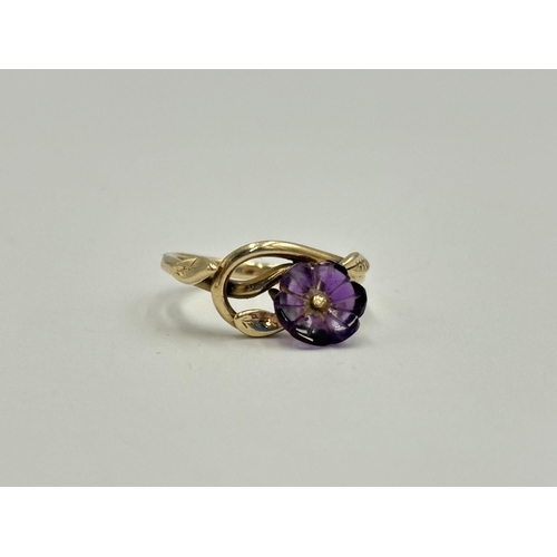 2259S - A hallmarked Sheffield 9ct gold carved amethyst floral dress ring, size O - approx. gross weight 2.5... 