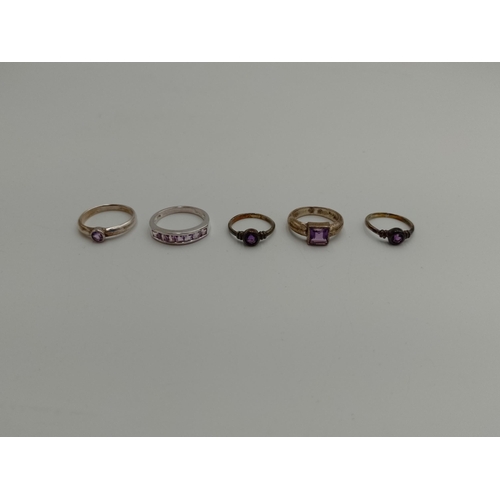 2233 - Five .925 silver amethyst set dress rings - approx. gross weight 13g